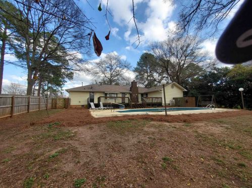 109 Chantilly Dr, Warner Robins GA  31088-6329 exterior
