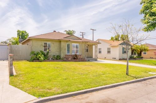9112 Coachman Ave, Whittier, CA 90605-2402