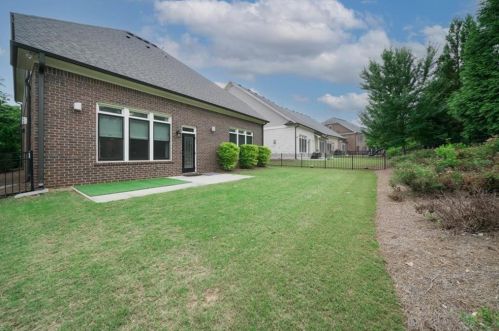 3496 Brookleigh Ln, Atlanta GA  30319-2218 exterior