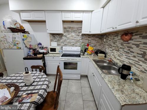 5236 2nd St, Philadelphia PA 19122-0033 exterior