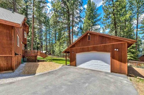 14575 Donnington Ln, Truckee, CA 96161-2200