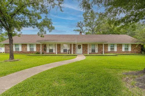 204 Alabama St, Griffin, TX 75789-1443