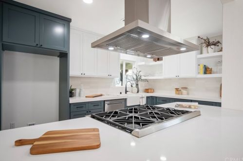 4827 Greenmeadows Ave, Torrance CA  90505-5509 exterior