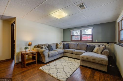 1253 Halper Way, Saint Paul MN  55110-2205 exterior