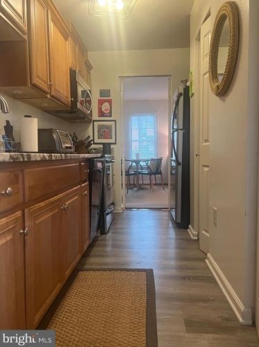 2336 Horseferry Ct, Herndon, VA 20191-2742