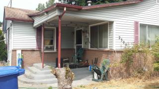 2300 27 St, Seattle WA  98056-2233 exterior