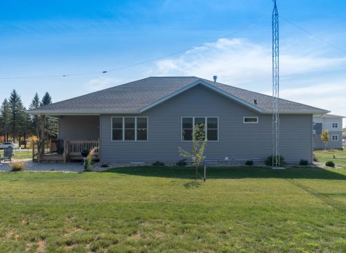 813 Windom Ave, Montevideo, MN 56265-1351