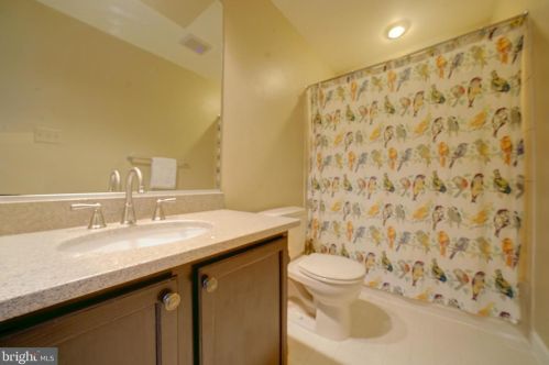 1900 Autumn Ridge Cir, Silver Spring MD 20906-5826 exterior