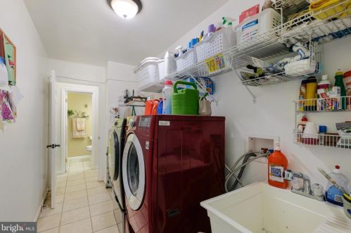 13713 Lockdale Rd, Silver Spring MD 20906-2117 exterior