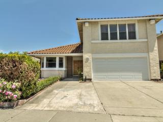 637 Hillview Dr, Milpitas, CA 95035-4509