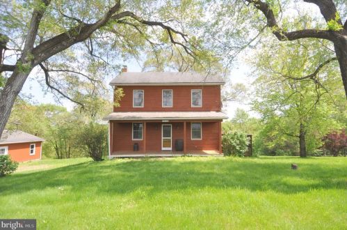 4232 Fairview Dr, Berkeley Springs WV  25411-4510 exterior