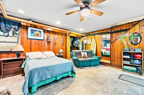 3 Deal Lk Ct, Tinton Falls NJ 07712-5116 exterior