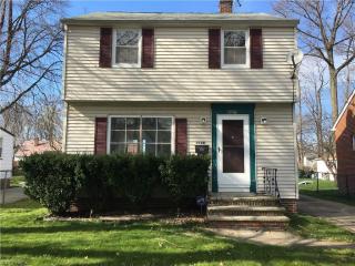 25281 Zeman Ave, Cleveland OH  44132-1808 exterior