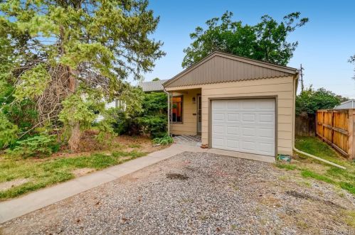 1965 Lansing St, Denver, CO 80010-2523