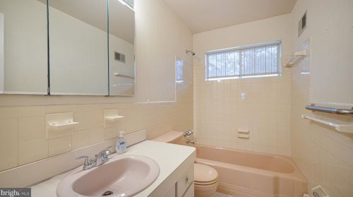 355 Scott Dr, Silver Spring MD 20904-1066 exterior