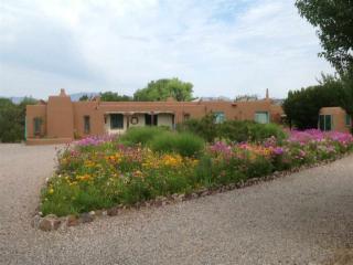 136 State Road 399, Espanola, NM 87532-3168