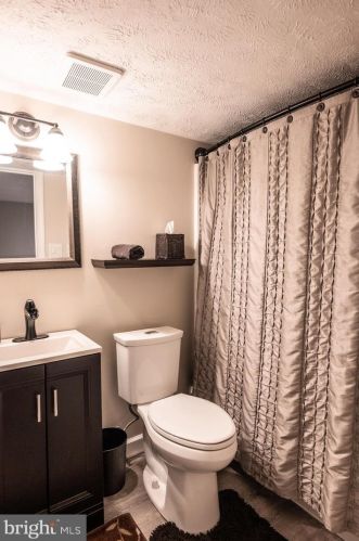 125 Gap Vw Blvd, Harpers Ferry WV 25425-3003 exterior