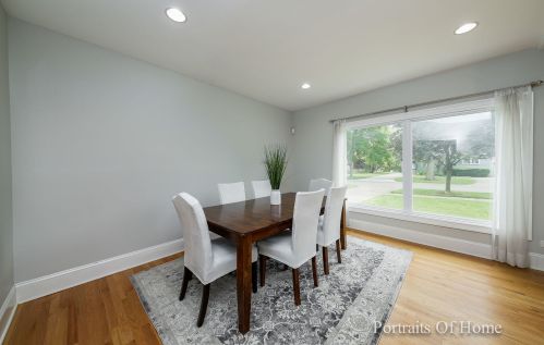 1130 Osterman Ave, Bannockburn, IL 60015-4255