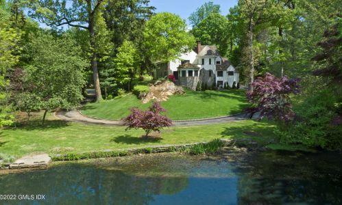 20 Brother Dr, Greenwich CT  06830-6750 exterior