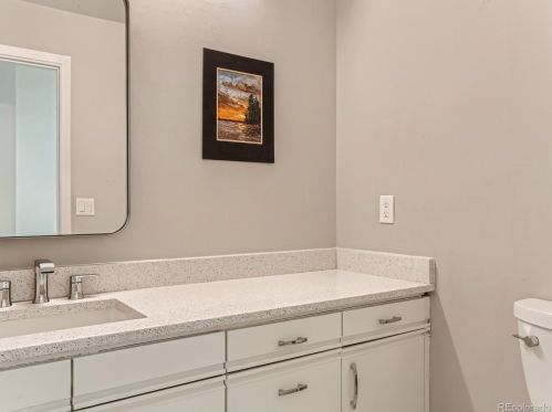 24 Beacon Hill Ln, Englewood CO  80111-5244 exterior