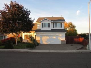 837 Meadowlawn Pl, Liberal, OR 97038-7344