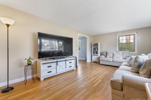 145 Irene Dr, Vernon CT  06066-4612 exterior