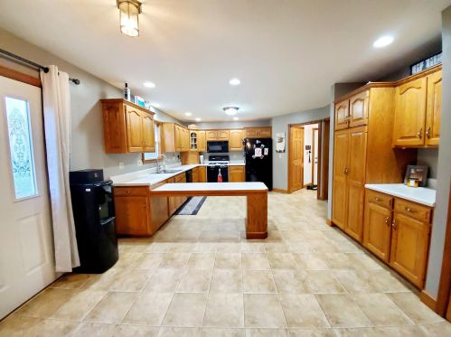 3598 Heatherwood Ave, Springfield OH  45503-5307 exterior
