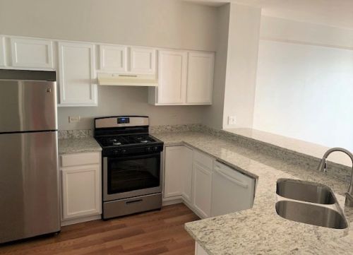 2546 Bordeaux Ln, Naperville, IL 60540-1965