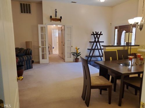 5 Arbor Cove Dr, Stockbridge GA  30281-6440 exterior