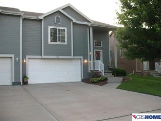 7528 77th Ter, Omaha, NE 68122-1547