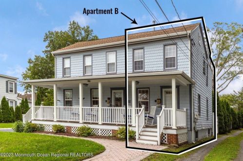 131 Spring St, Tinton Falls, NJ 07701-2424