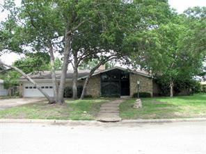 5805 Maryview Ter, Fort Worth TX  76117-2650 exterior