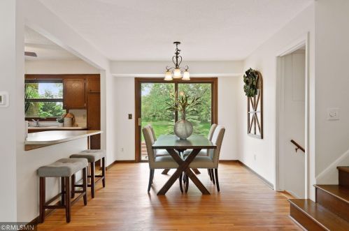 4279 Highland Dr, Saint Paul MN  55126-3124 exterior