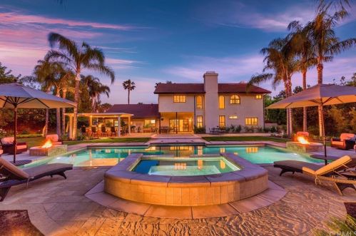 1623 Northhampton Dr, Riverside, CA 92506-5458