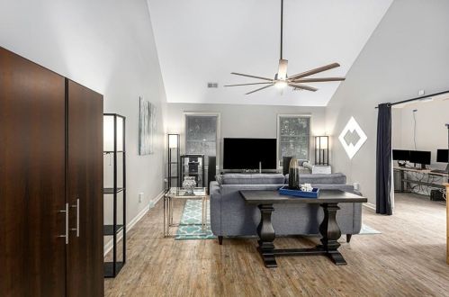 2800 Meadow Dr, Marietta, GA 30062-4316