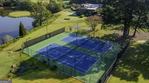 83 Montre Sq, Atlanta GA  30327-4046 exterior