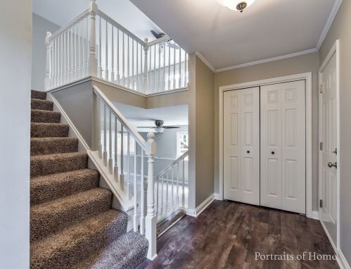 545 Cottonwood Cir, Lemont, IL 60440-2678