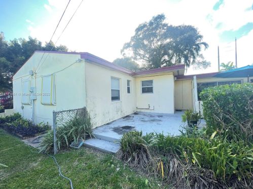 214 2nd Pl, Dania Beach, FL 33004-4816