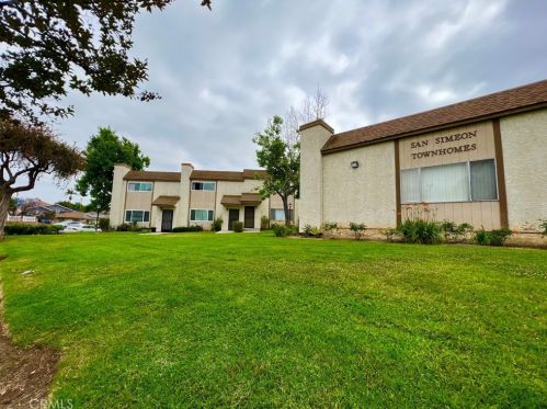13484 Meyer Rd, Whittier, CA 90605-3954