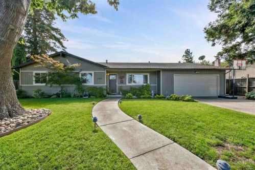 2030 Weaver Ct, Concord CA  94518-3530 exterior