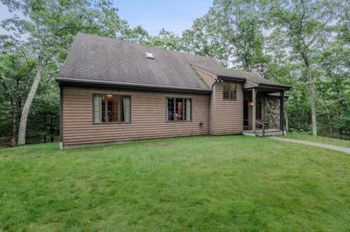 49 Hillsdale Rd, Richmond, RI 02892-1002