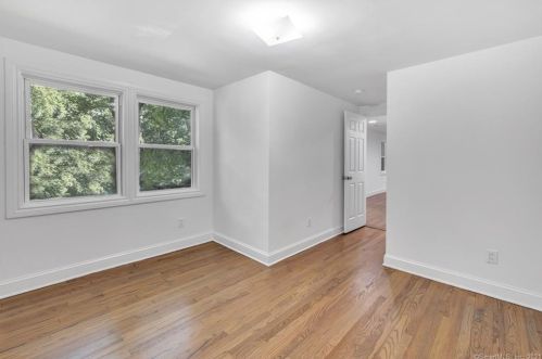 885 Main St, Upper Stepney CT  06468-2811 exterior