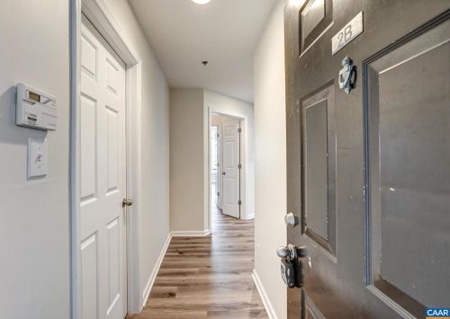 320 Riverbend Dr, Charlottesville, VA 22911-8811