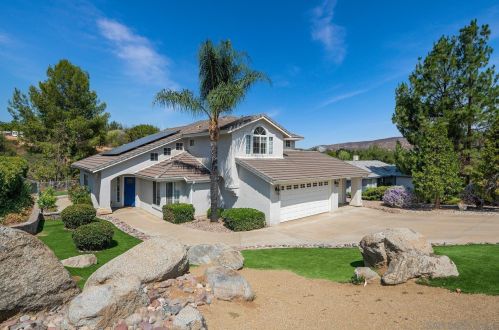 25250 Hereford Dr, Ramona, CA 92065-4900