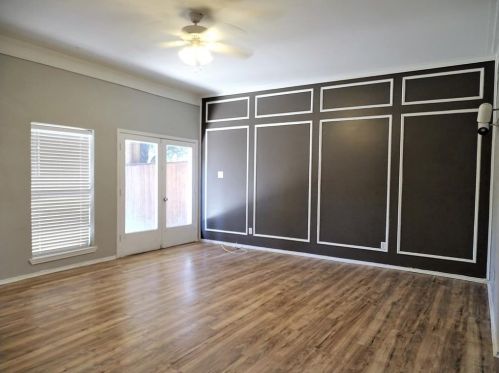 2252 Jackson Cir, Carrollton TX  75006-1636 exterior