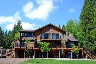 209 Lake Almanor West Dr, Chester, CA 96020-9702