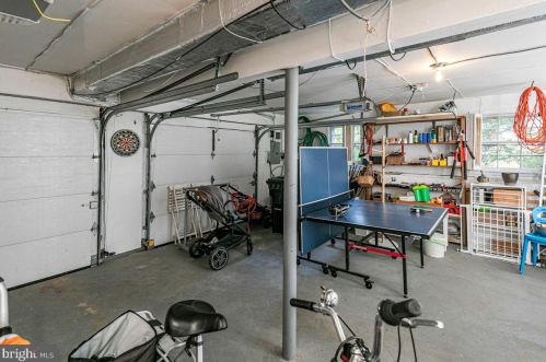 15 Robert Rd, Princeton NJ  08540-5332 exterior