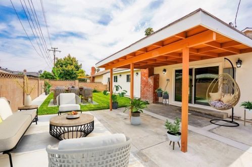 1787 Juno Ave, Anaheim CA  92804-4518 exterior