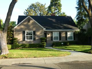 841 Mariposa Ave, Stockton, CA 95204-4336