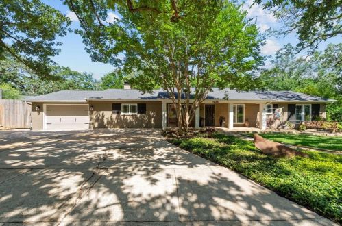 7000 Lowery Ln, Fort Worth, TX 76182-3509